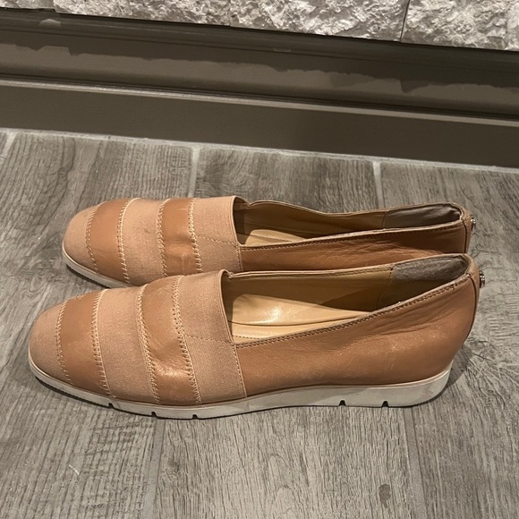 Donald Pliner neutral walking Beige Striped Loafers size 9 - Picture 7 of 9